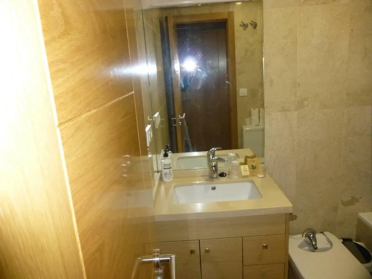 アパート コルドバAparment In Historical & Commercial Center 5Minutes Walking To The Alcazarアパートメント