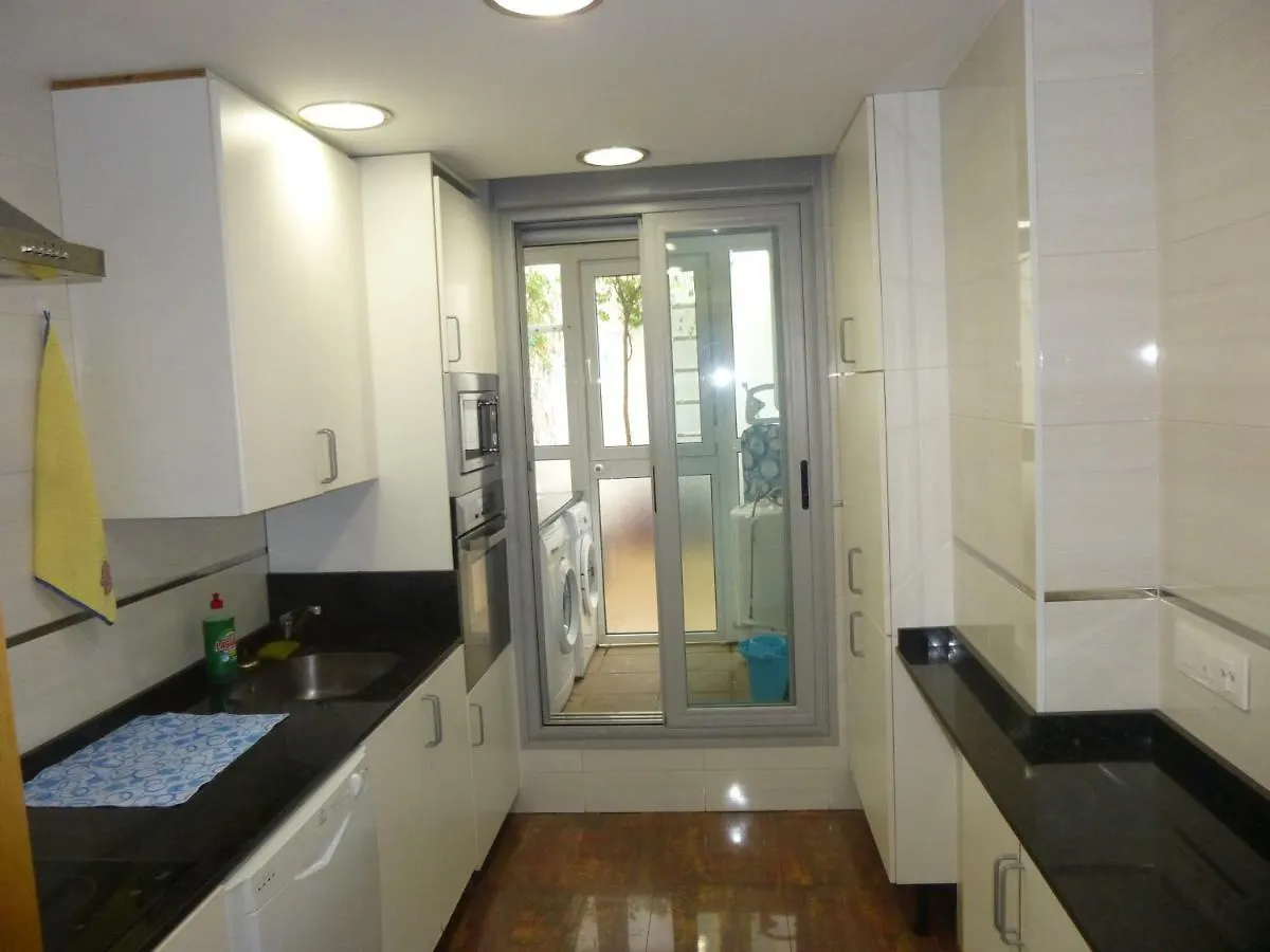 コルドバAparment In Historical & Commercial Center 5Minutes Walking To The Alcazarアパートメント