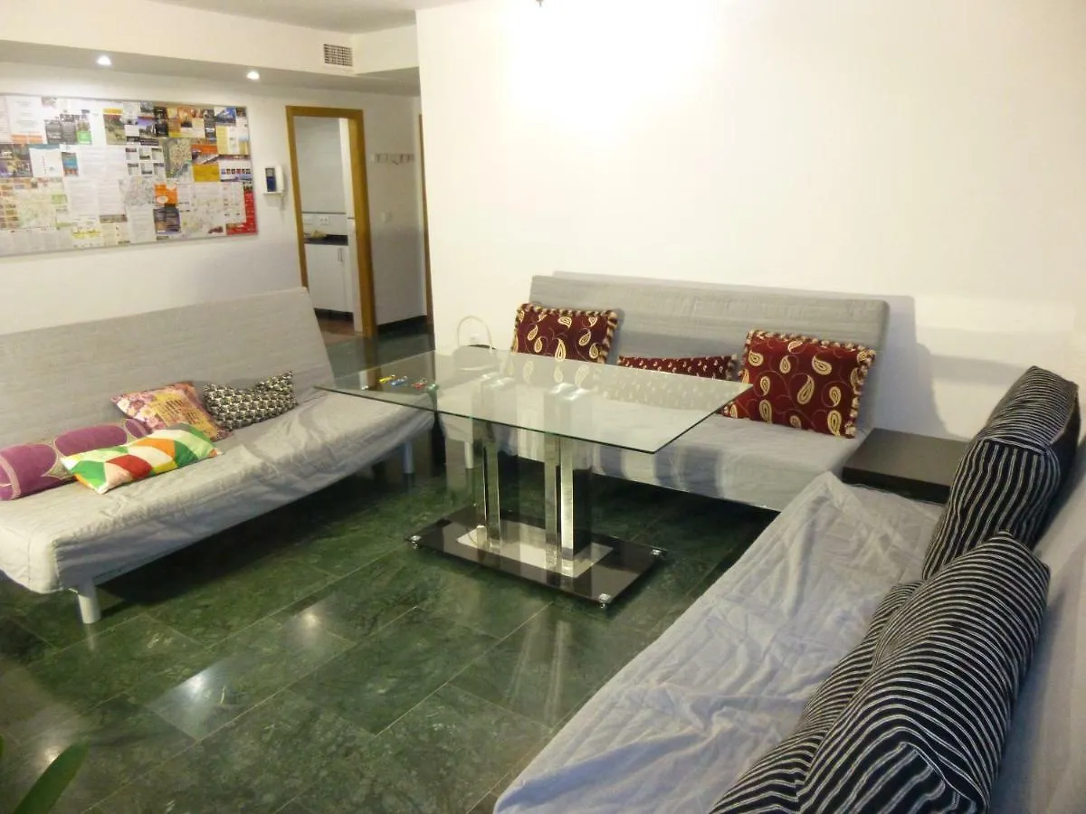 Aparment In Historical & Commercial Center 5Minutes Walking To The Alcazar Apartment Cordoba Spain