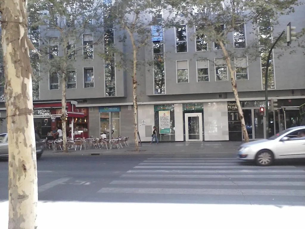 Aparment In Historical & Commercial Center 5Minutes Walking To The Alcazar Apartment Cordoba